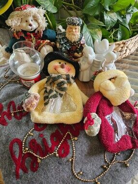 6PC VINTAGE CHRISTMAS Decor Bundle + BONUS: Isaac Mizrahi NY Wool Stocking!